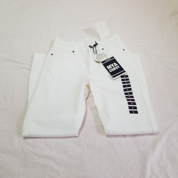 Mya Curvy High-Waisted Sculpting No Gap - Picture 4 of 9